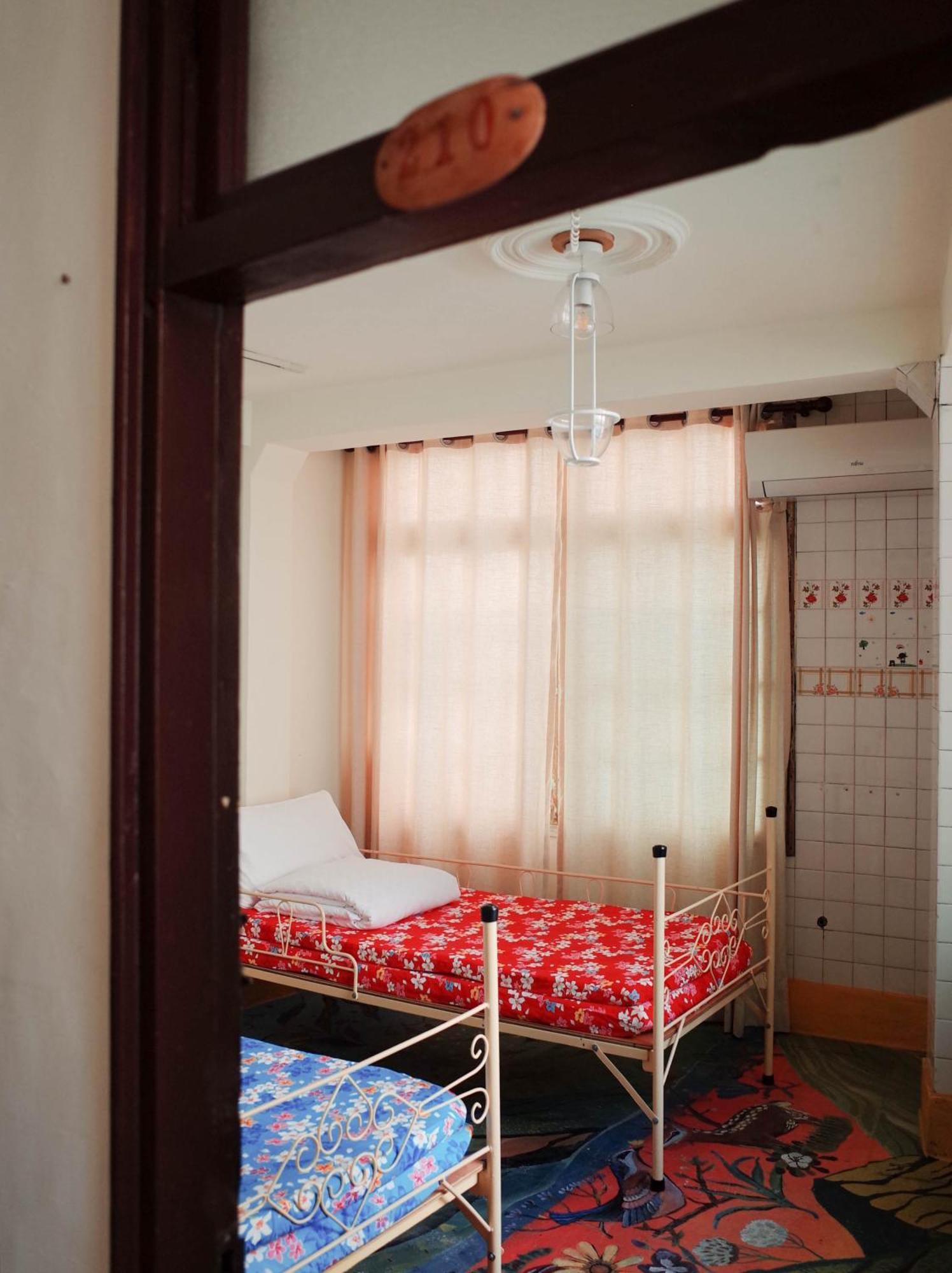 Neat Hostel Tchaj-nan Pokoj fotografie
